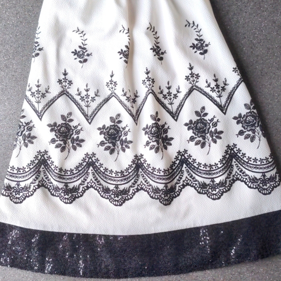 Bonnie Jean Sequined dress - Picture 9 of 10